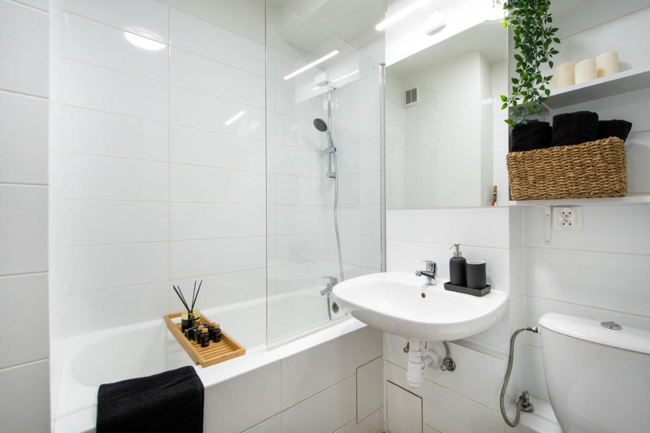 Apartments Centre By Arrenda วอร์ซอ ภายนอก รูปภาพ